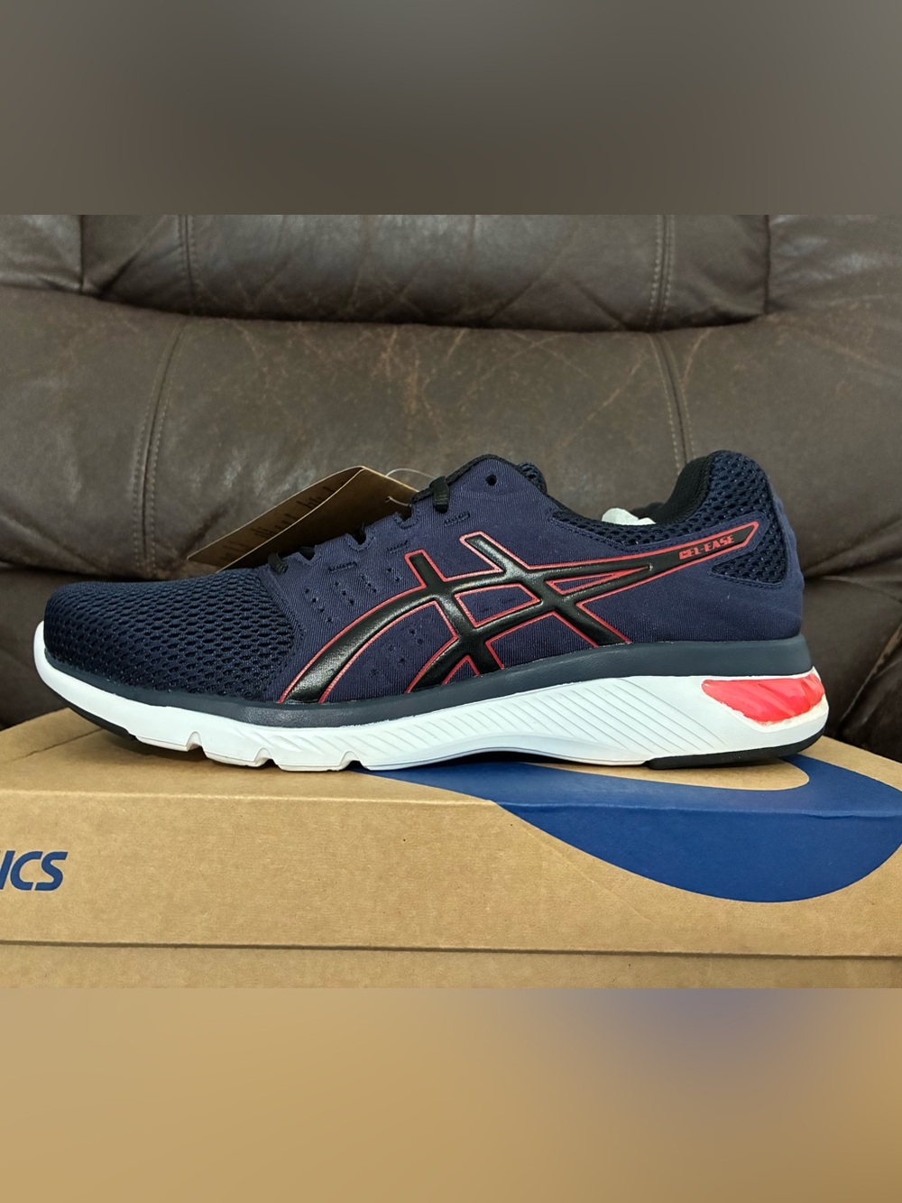 Asics Navy and Red Men’s Gel Ease Shoe brand new in box